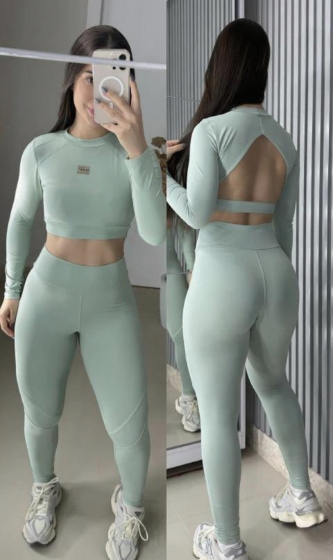 Conjunto Vitality de manga longa com legging no poliamida premium costas nuas